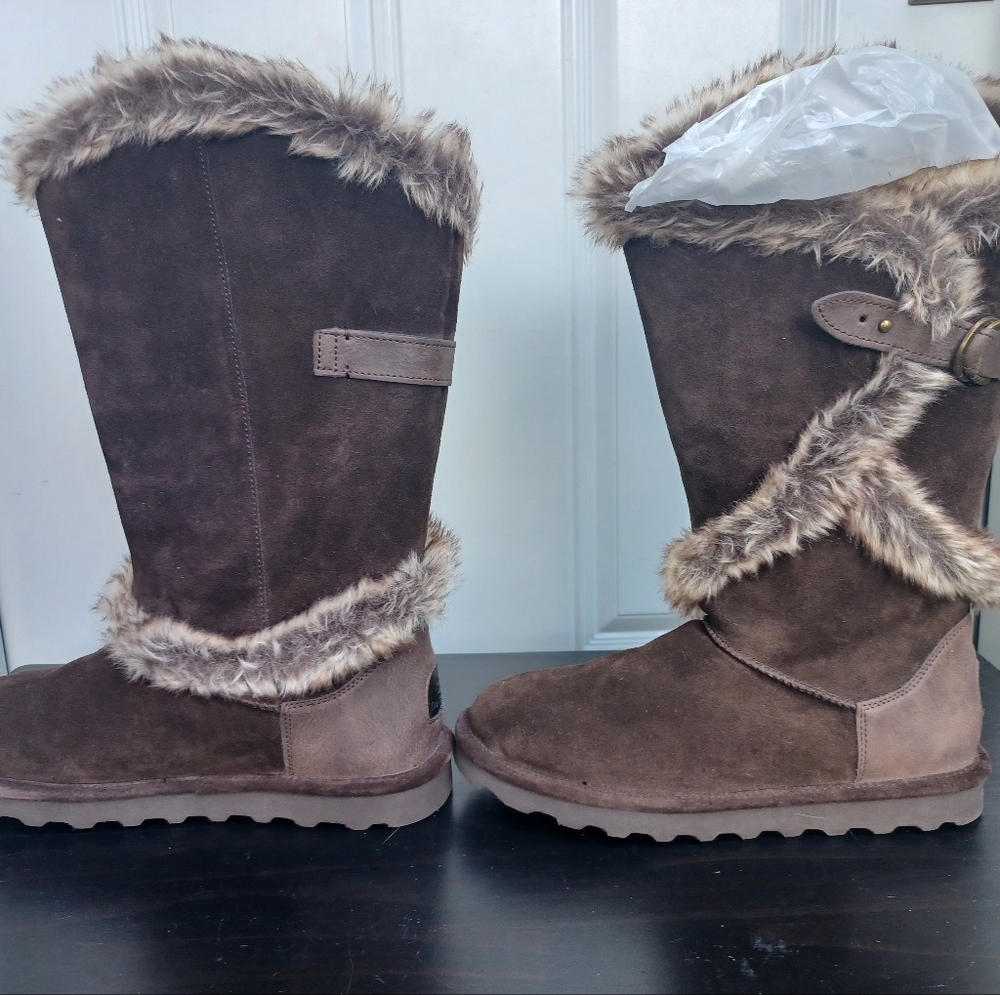 BearPaw Chocolate Boots with Faux Fur - Picture 4 of 8